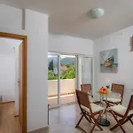 Relax - Two Bedroom With Terrace Apartment *